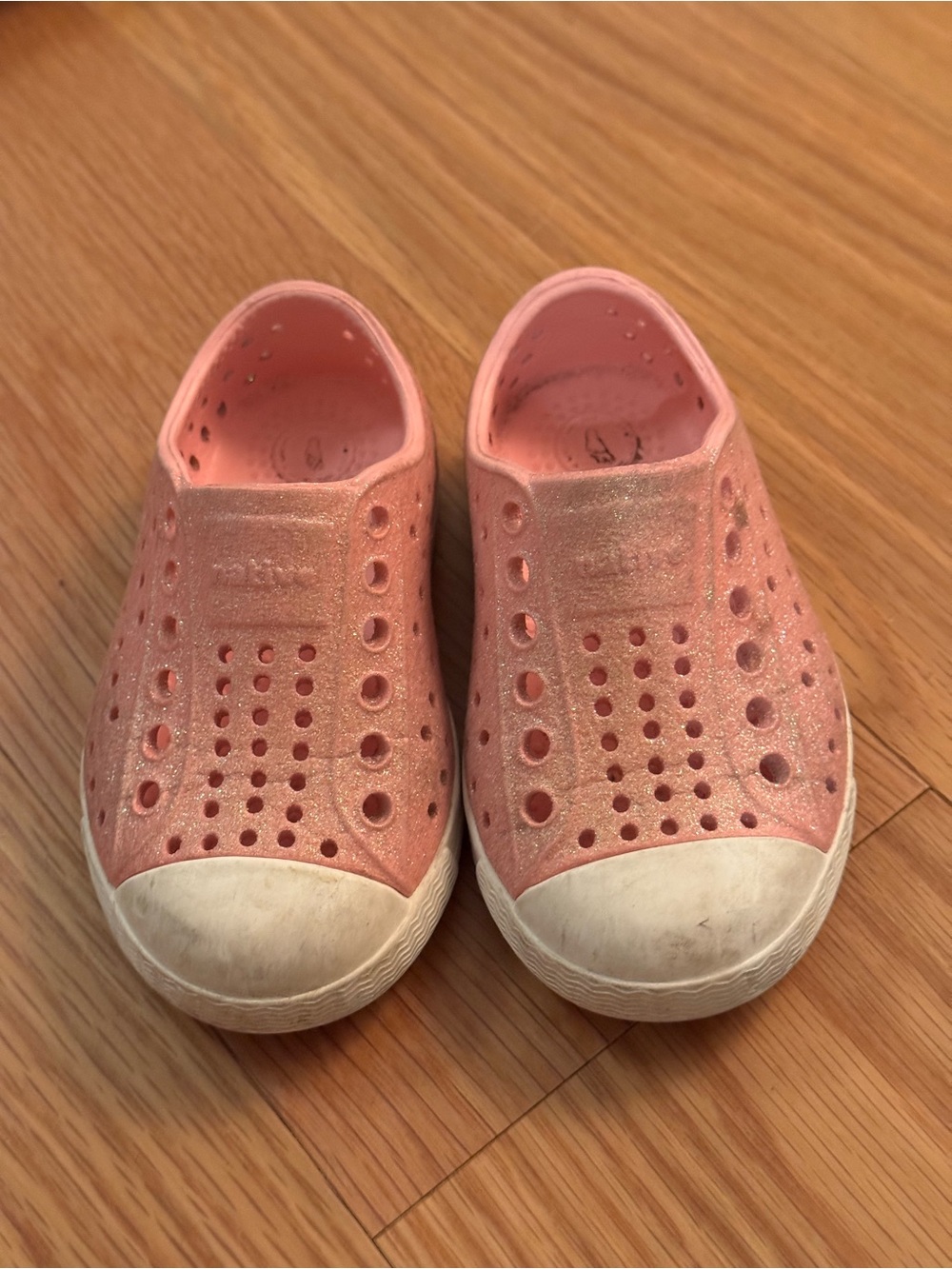 Native Kids Water Shoe Slip-On in Sparkle Pink